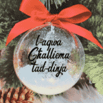 L-Aqwa Għalliema tad-Dinja - 10cm Acrylic Bauble