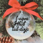 L-Aqwa Ħbieb tad-Dinja - 10cm Acrylic Bauble