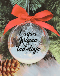 L-Aqwa Kuġina tad-Dinja - 10cm Acrylic Bauble