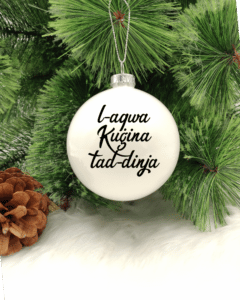 L-Aqwa Kuġina tad-Dinja - 8cm Glass Bauble