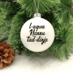 L-Aqwa Nannu tad-Dinja - 8cm Glass Bauble