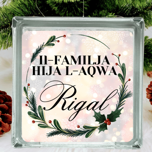 Il-Familja Hija L-Aqwa Rigal - Glass Block