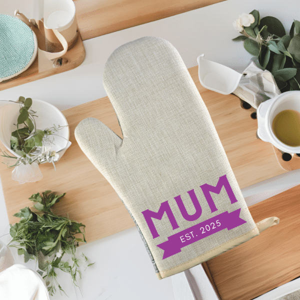 Mum Est - Personalised Oven Mitt